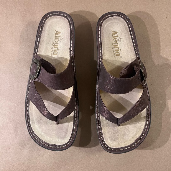 Alegria Shimmery Brown Genuine Leather Thong Strap Sandals Women’s Size 39 US 9 - Picture 2 of 9